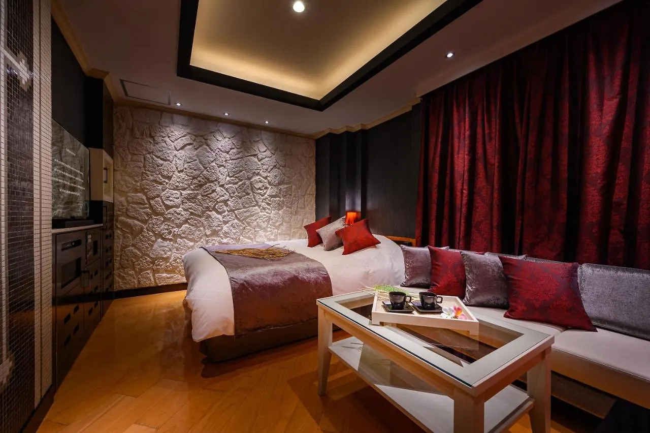 Hotel C.Kohoku 川崎町
